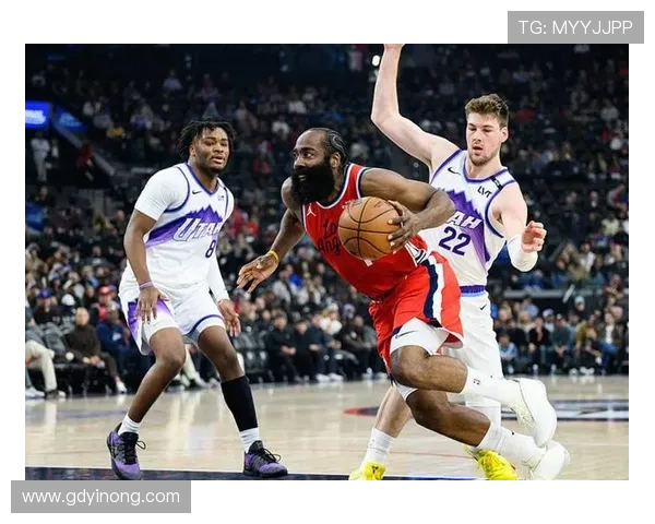 伦纳德33分快船轻取奇才哈登助阵