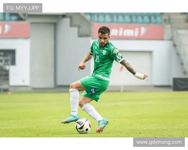 铜梁龙将签23岁若昂佩德罗 铜梁龙将签23岁若昂佩德罗